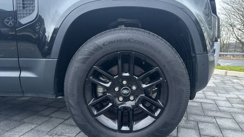 Land Rover Defender 110 Diesel 3.0 D250 Hard Top Auto